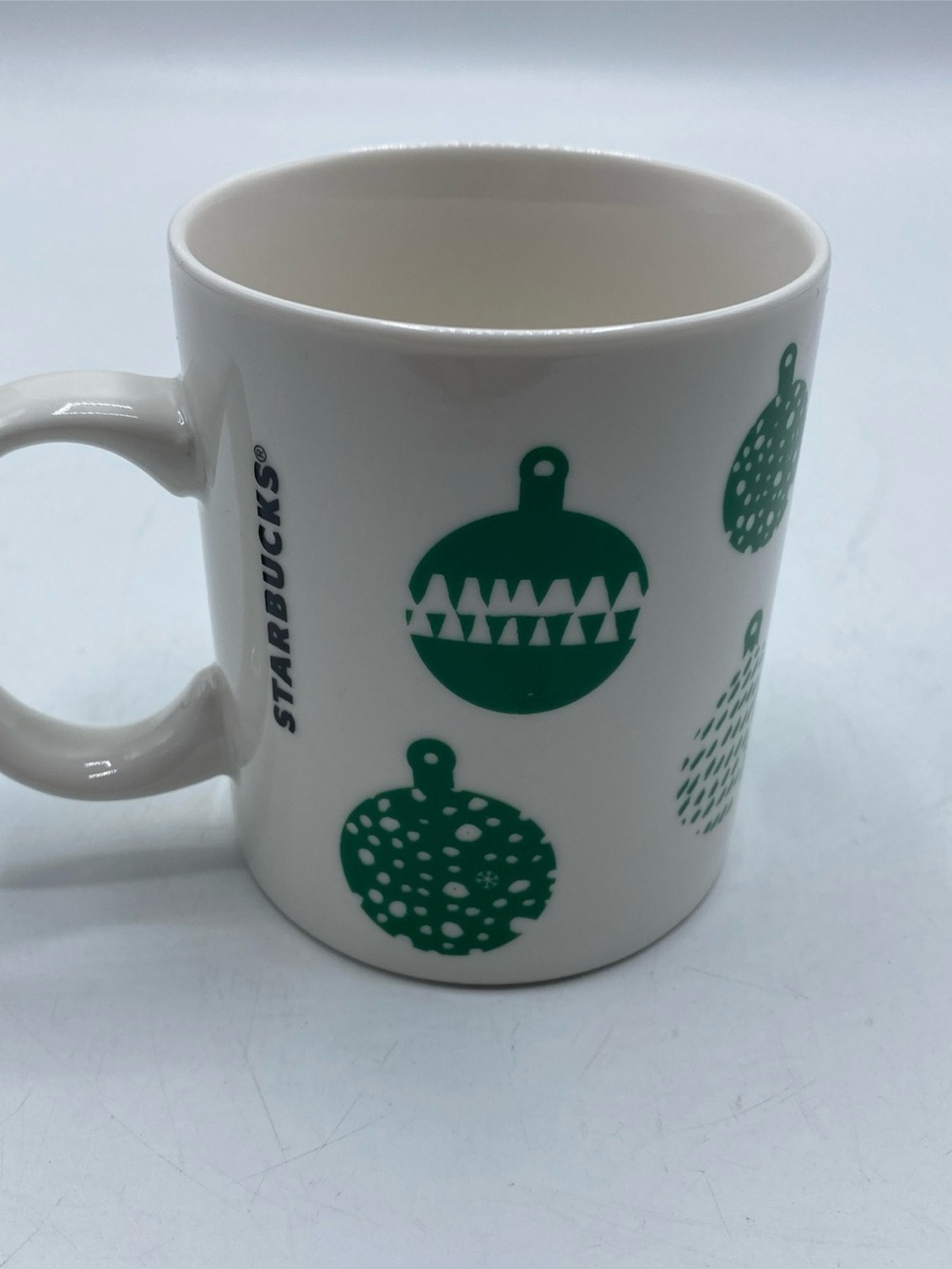 2016 Starbucks Coffee Mug Ornaments Green White 12oz Christmas Holiday Cup